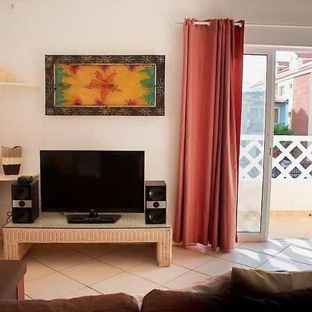 Santana - T2 Confortavel A 300 M Da Praia De Santa Maria Lägenhet Exteriör bild